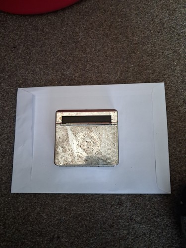 Cigarette rolling machine - cigarette,
